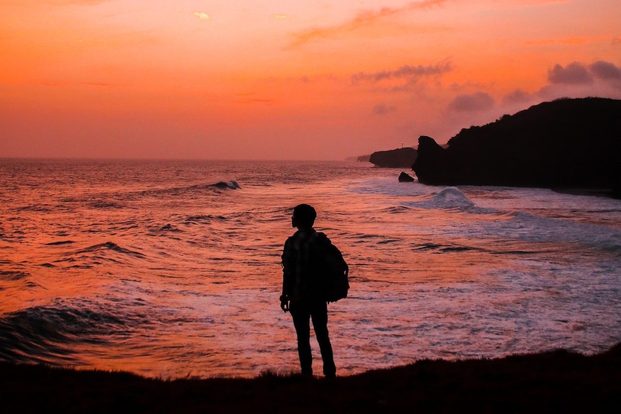 how to let go of your partner's past